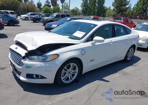 2016 Ford Fusion Energi Titanium из США, поврежденный, VIN 3FA6P0SU1GR116118